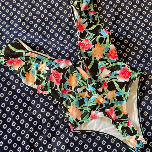 atlas bikini Other - NWOT Atlas Bikini one piece swimsuit szXL
